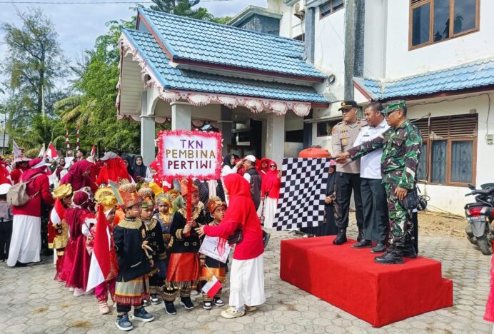 Pakaian Adat hingga Kendaraan Hias, Ribuan Pelajar Semarakkan Karnaval HUT RI 81 di Lhoknga