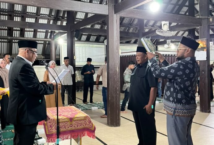 Anwar AR Kembali Dilantik sebagai Mukim Empe Ara, Teguhkan Komitmen Jaga Adat dan Persatuan Antar Gampong