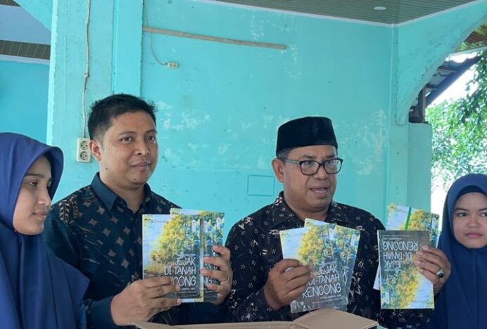Siswa MAN 1 Aceh Besar Terbitkan Buku Antologi Puisi Jejak di Tanah Rencong