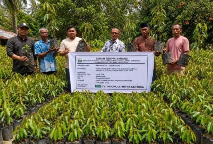 Masyarakat Dapat Bantuan Bibit Holtikultura di Aceh Jaya