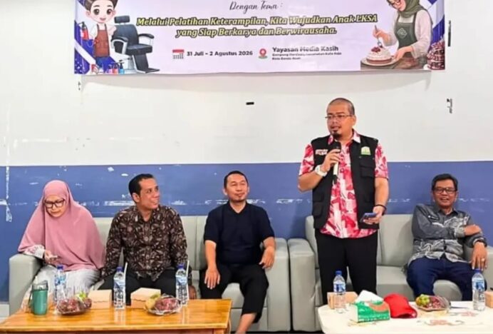 Kadis Sosial Aceh Buka Pelatihan Barbershop dan Pengolahan Aneka Kue bagi Anak LKSA