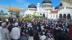Ribuan Masyarakat Aceh Gelar Doa Bersama di Masjid Raya Baiturrahman, Soroti Lambannya Penanganan Bencana