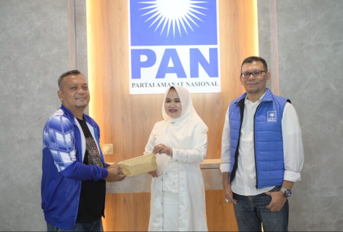 HUT ke-28 PAN, Musriadi Tunaikan Kompensasi bagi Caleg Tidak Terpilih