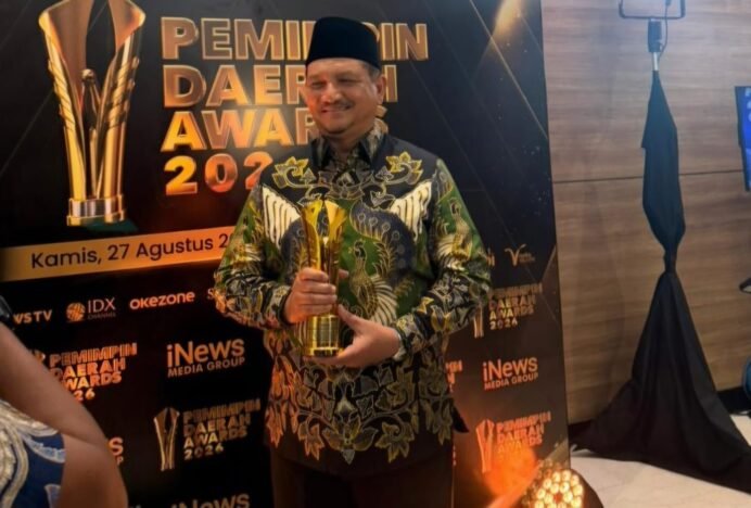 Penghargaan Bupati Aceh Tamiang Raih Kepala Daerah 2026