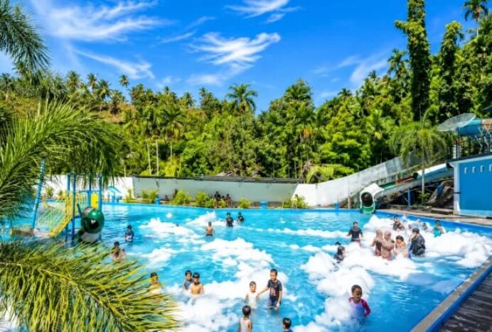 Waterboom Sabang Jadi Pilihan Wisata Keluarga