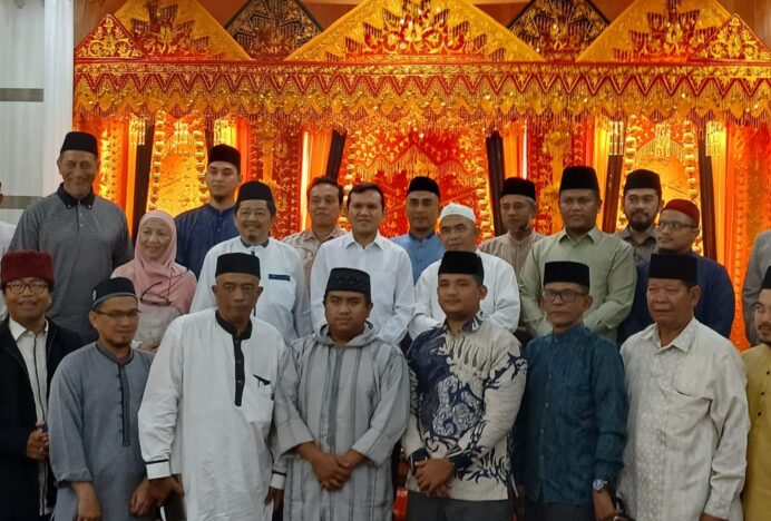 Silaturahmi Bersama Imam Masjid Raya Baiturrahman, Wagub Aceh Perkuat Sinergi dengan Ulama