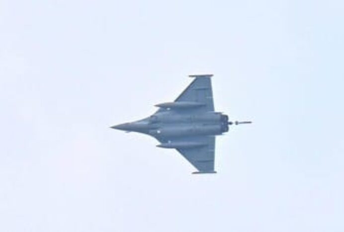 Rafale dan A400M TNI AU Flypast Perdana saat Upacara Istana Merdeka