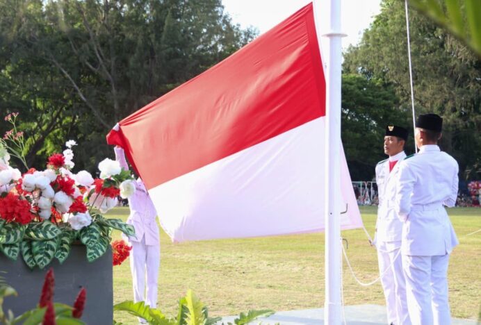 Upacara Penurunan Bendera Tutup Rangkaian HUT ke-81 RI di Kota Sabang