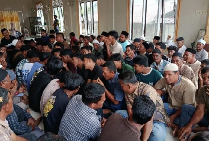 Gampong Kuta Padang Bubon Gelar Zikir Peringati Maulid Nabi Muhammad SAW