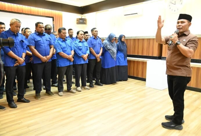 Bupati Syeh Muharram Tekankan Kepedulian Pejabat PDAM terhadap Pelayanan Masyarakat