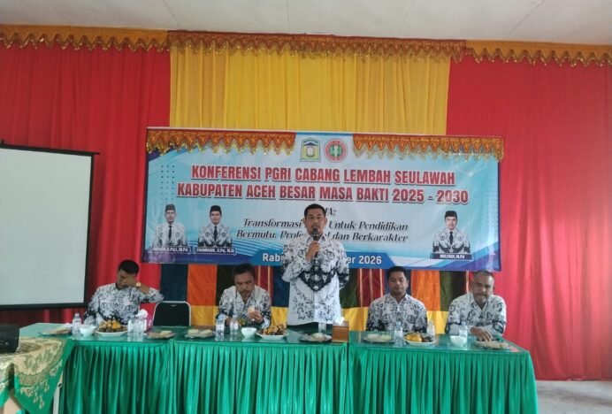 Ikramuddin Sah Pimpin PC PGRI Lembah Seulawah