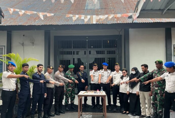 Rutan Jantho Bersama APH Gelar Razia Gabungan dan Tes Urine Warga Binaan