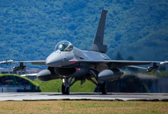 Jet Tempur F-16 Milik AS Jatuh, Begini Nasib Pilotnya