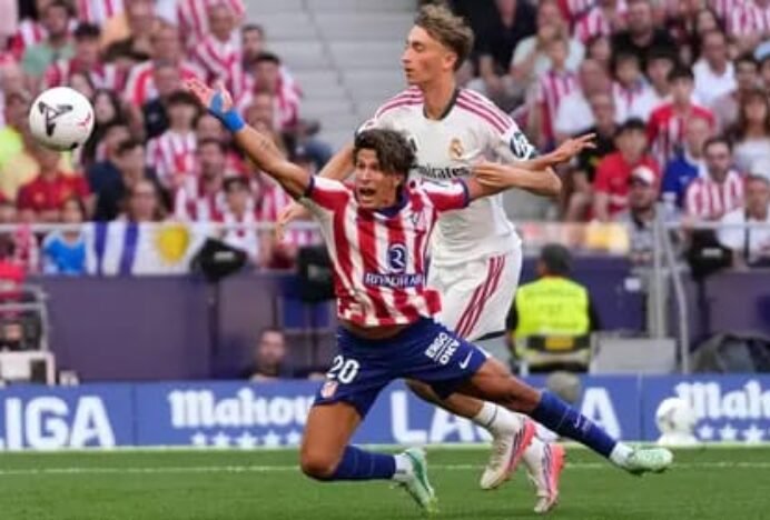Hasil Liga Spanyol: VAR Picu Penalti dan Kartu Merah Huijsen, Atletico Tundukkan Real Madrid