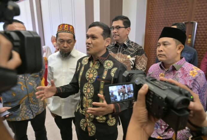 Dek Fadh Hadiri Kick-Off Program RBP REDD+ GCF