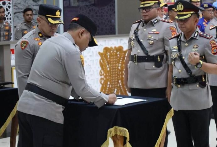 Kapolda Aceh Pimpin Sertijab Dua PJU dan Lima Kapolres