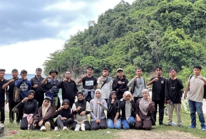 KOPRI PMII Banda Aceh Gelar Aksi Peduli Alam di Ujung Panchu Lhok Mata Ie