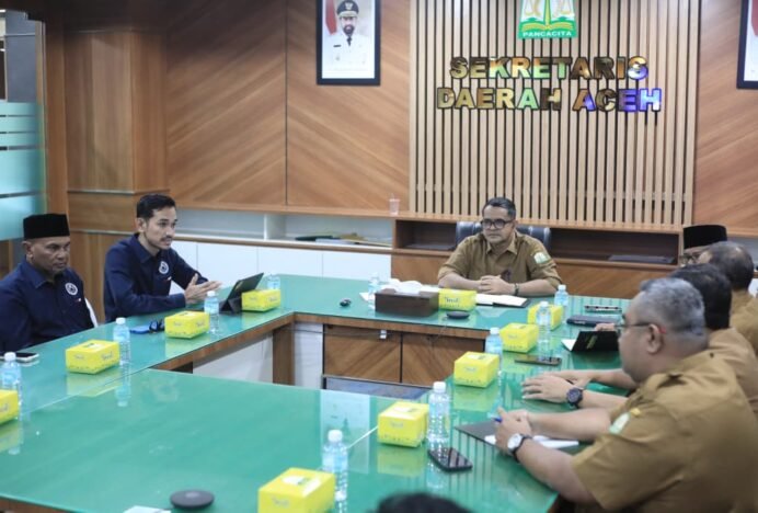 Plt Sekda Aceh Terima Audiensi Komisioner KPIA, Perkuat Kolaborasi Pengawasan Penyiaran
