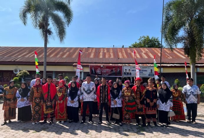 Semarak Hardikda ke-67, SMAN 1 Badar Tanam Pohon dan Gelar Lomba Seni
