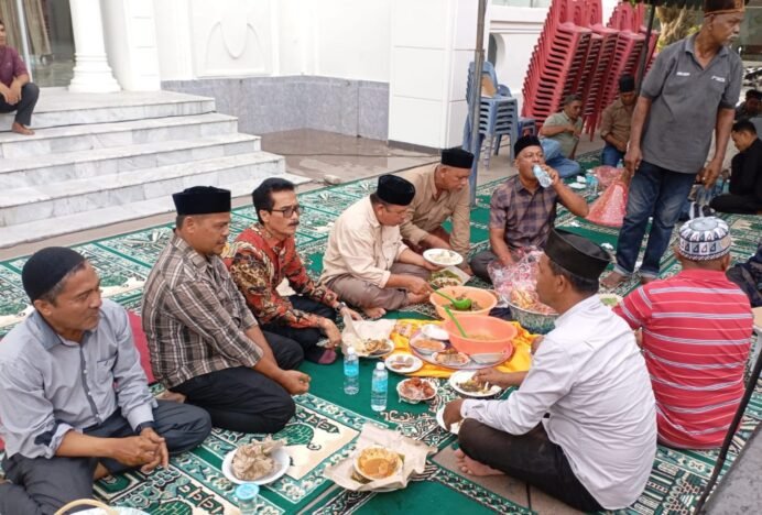 Forum Keuchik Lhoknga Temui Abdurahman Ahmad