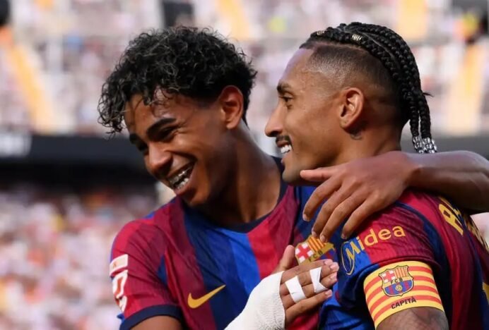 Raphinha samai rekor Lionel Messi dan Lamine Yamal Cetak Dua Gol saat Barcelona Membantai Valencia 5-0