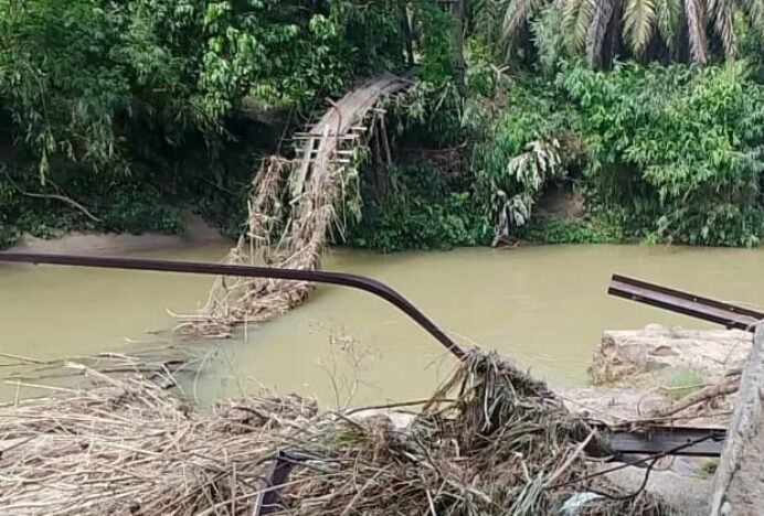 Jembatan Gantung Lae Bersih Subulussalam Putus Total Dihantam Banjir