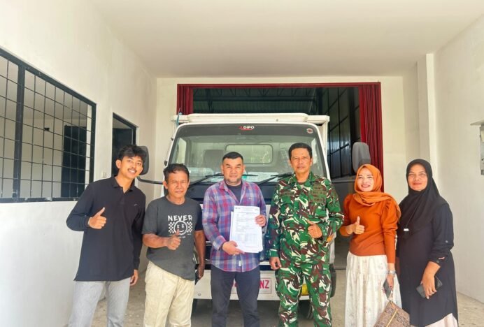 Keuchik Lamkruet Terima Truk Operasional KDMP