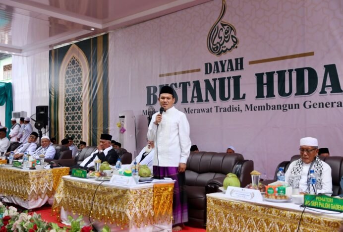 Wagub Aceh Hadiri Maulid Nabi dan Muzakarah ke-15 Ulama Aceh di Dayah Bustanul Huda