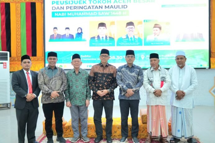 FORSIAR Peusijuek Tokoh Aceh Rayeuk dan Peringatan Maulid Nabi 1448 H