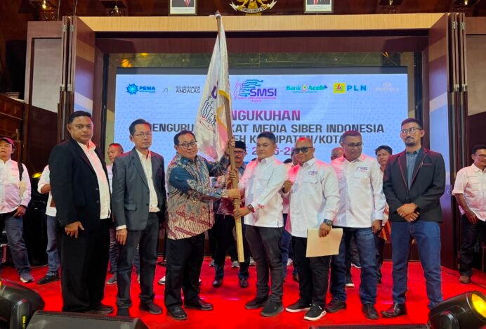 SMSI Aceh Besar Resmi Dikukuhkan, Zulfikar Terima SK Kepengurusan