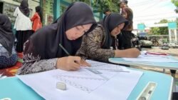 Meriahkan Hari Batik Nasional, MTs HBS Gelar Fashion Show dan Lomba Mewarnai Batik