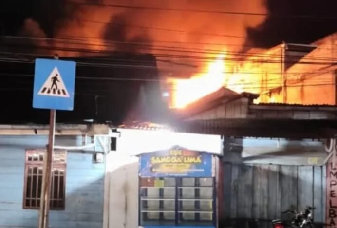 Dua Rumah Warga Kemili Terbakar