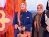 Ketua dan Wakil Ketua Dekranasda Aceh Besar Tampilkan Inovasi Wastra pada Meuseuraya Festival
