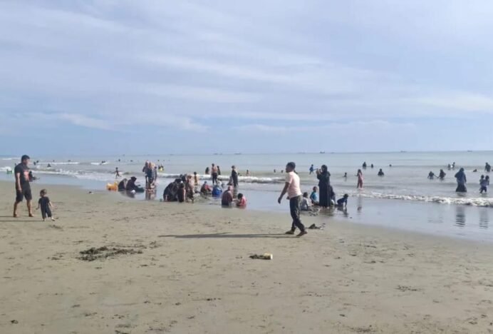 Pasir Hitam, Desir Cemara, dan Jejak Bunker Jepang di Mantak Tari