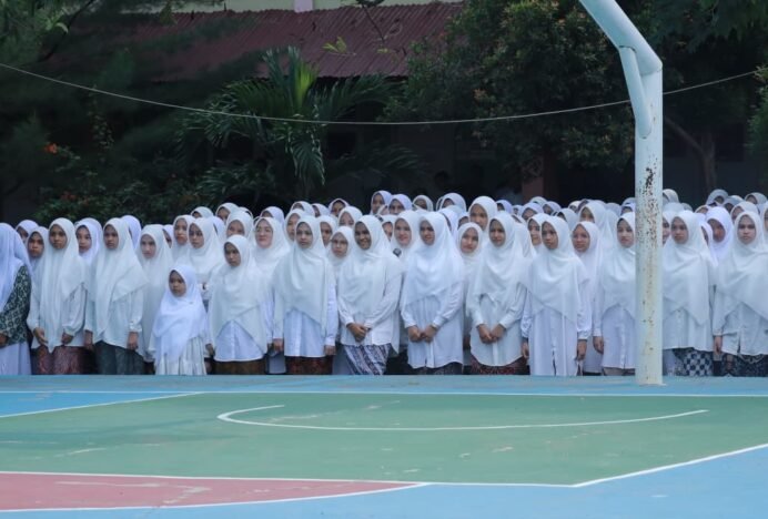 Bupati Aceh Besar Ajak Santri Lestarikan Bahasa Aceh
